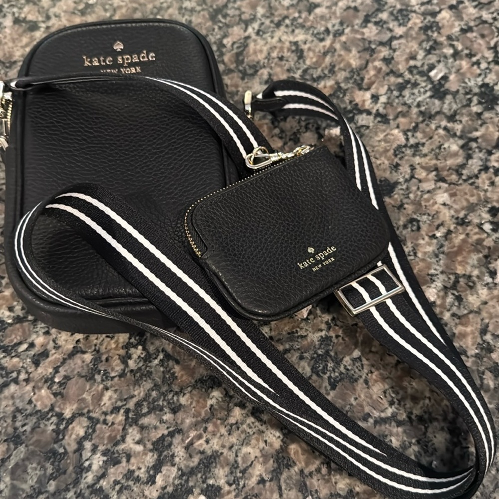 NWOT super cute black Kate Spade phone crossbody